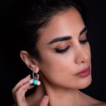 INTERCHANGEABLE EARRINGS